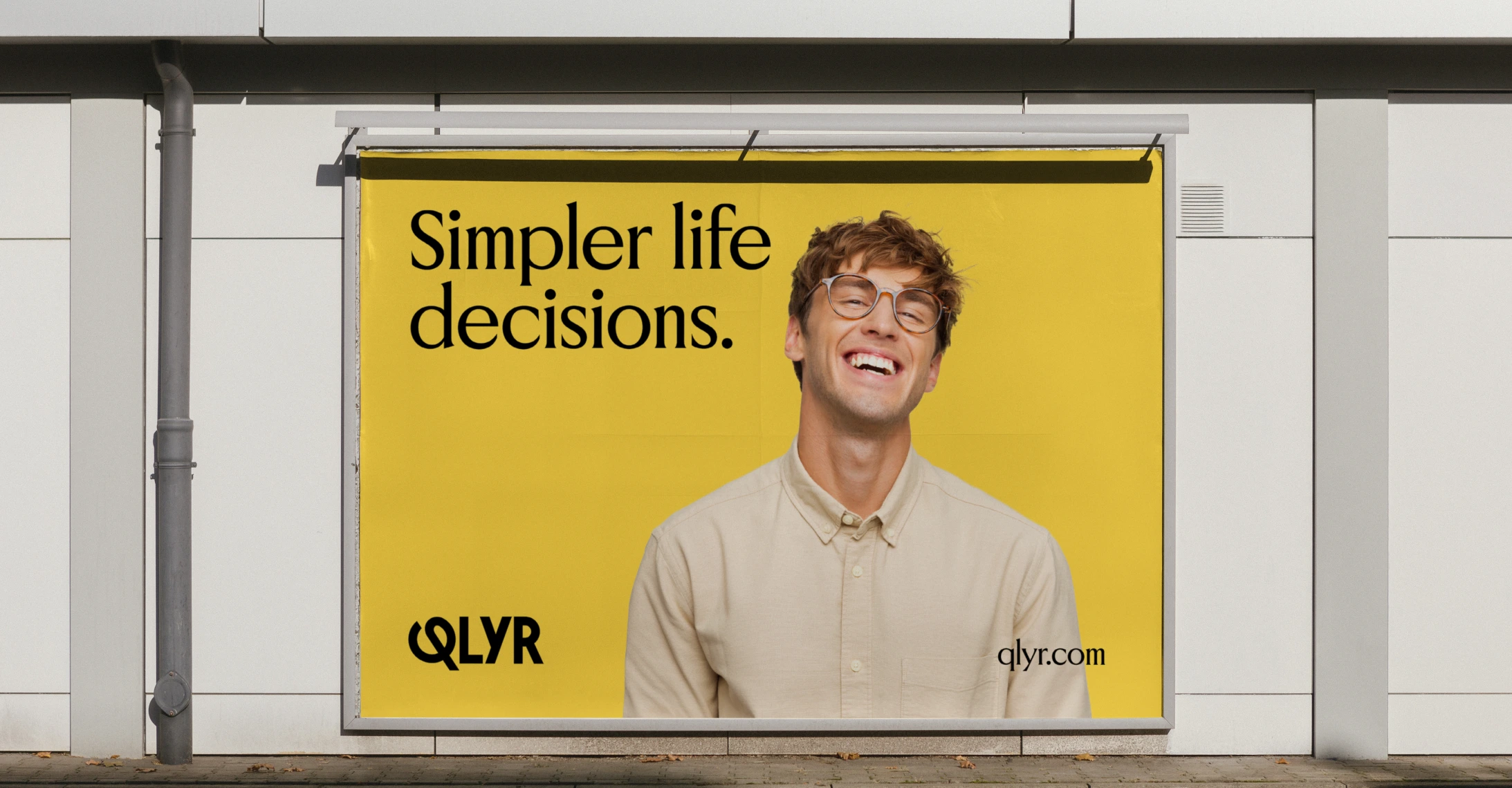 Qlyr billboard, Simpler life decisions